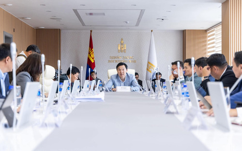 “ГААЛИЙН ХИЛЭЭР НЭВТРҮҮЛЭХ БАРАА, ТЭЭВРИЙН ХЭРЭГСЭЛД ГААЛИЙН ХЯНАЛТ ТАВИХ НИЙТЛЭГ ЖУРАМ”-Д ХИЙСЭН ШИНЖИЛГЭЭНИЙ ДҮГНЭЛТИЙГ ТАНИЛЦУУЛЛАА